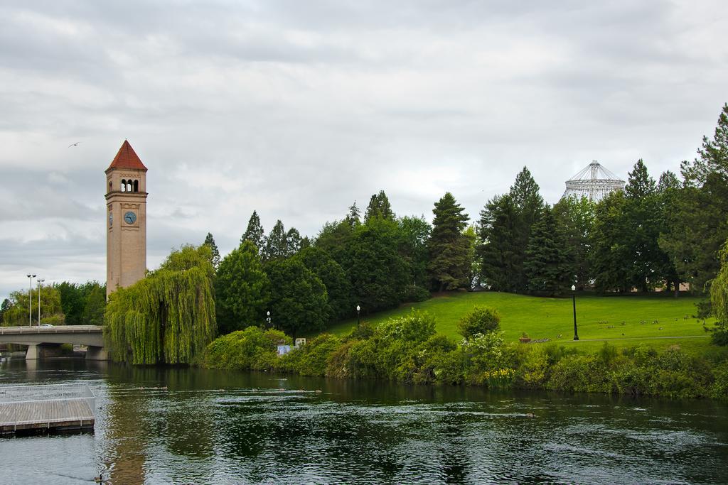Oxford Suites Spokane Downtown מראה חיצוני תמונה