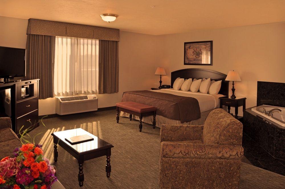 Oxford Suites Spokane Downtown מראה חיצוני תמונה